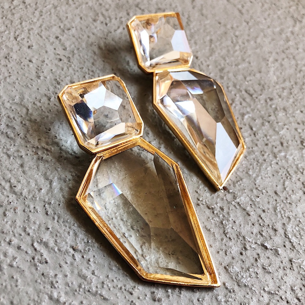 ♦️Available♦️Beautiful gold earrings!! - Picture 4 of 8